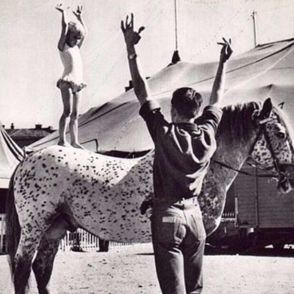 Meet your Posher, Trina B - Picture 1 of 1